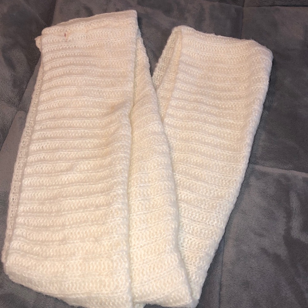 Merona Infinity Scarf - Picture 2 of 2